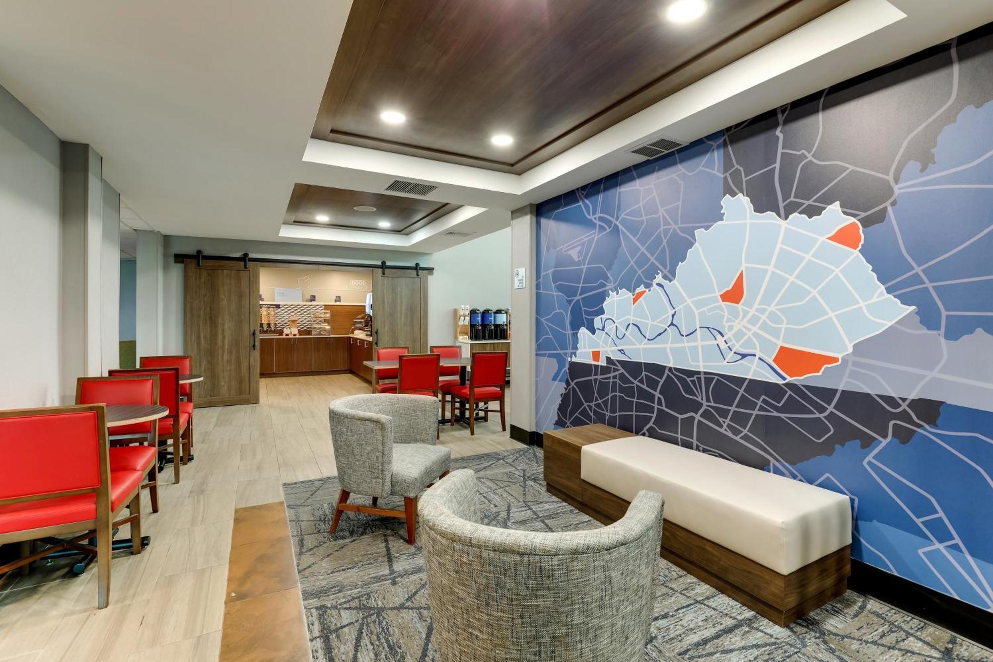 Holiday Inn Express Hotel & Suites Richmond By Ihg Exterior photo